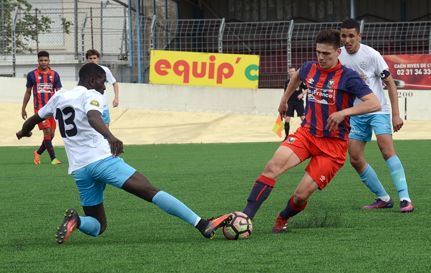 Dernier match de la saison pour la réserve du Stade Malherbe en CFA2 avec la réception du Maccabi Paris ; une formation francilienne qui n'a pas encore assuré son maintien.