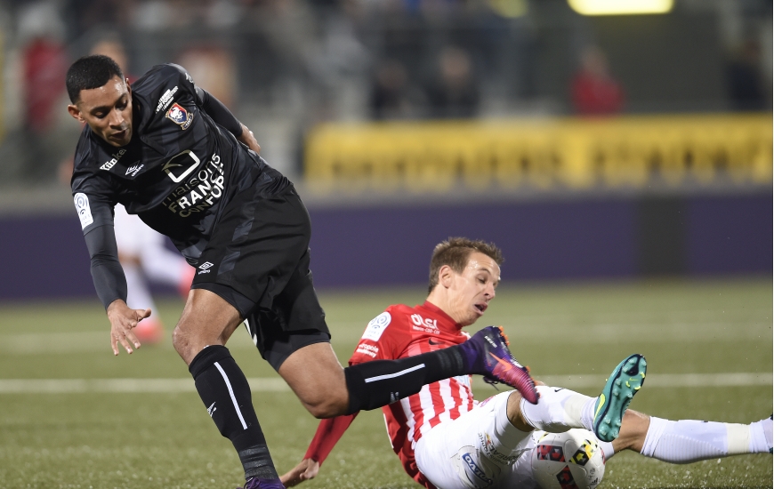 S'il est privé d'Hervé Bazile et Yann Karamoh sur le front offensif, Patrice Garande pourra compter sur Ronny Rodelin, ici, en duel avec le Nancéien Benoît Pedretti.