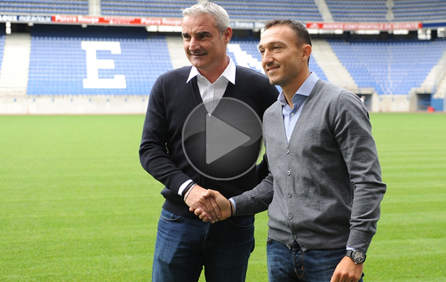 Lors de sa présentation aux médias ce 1er juillet, Steed Malbranque, ici, en compagnie d'Alain Cavéglia, le directeur sportif du SMC, a fait connaissance avec d'Ornano.