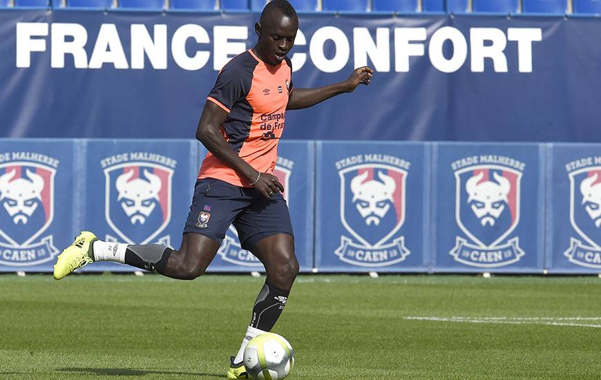 Pour sa quatrième sélection avec le Sénégal, Adama Mbengue a disputé les 90' contre le Burkina Faso.