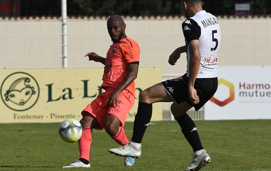Touché en début de seconde période aux ischio-jambiers de la cuisse droite, Baïssama Sankoh - qui a dû quitter ses coéquipiers prématurément - pourrait être forfait pour la première journée de championnat.