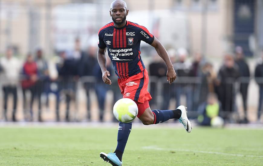 Victime d'une élongation à la cuisse droite une semaine avant la reprise du championnat, Baïssama Sankoh - totalement rétabli - a été retenu pour la première fois dans le groupe de Patrice Garande.