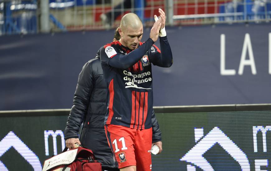 Touché au mollet droit contre Bordeaux le 25 novembre, Vincent Bessat avait été contraint de sortir juste avant la mi-temps.