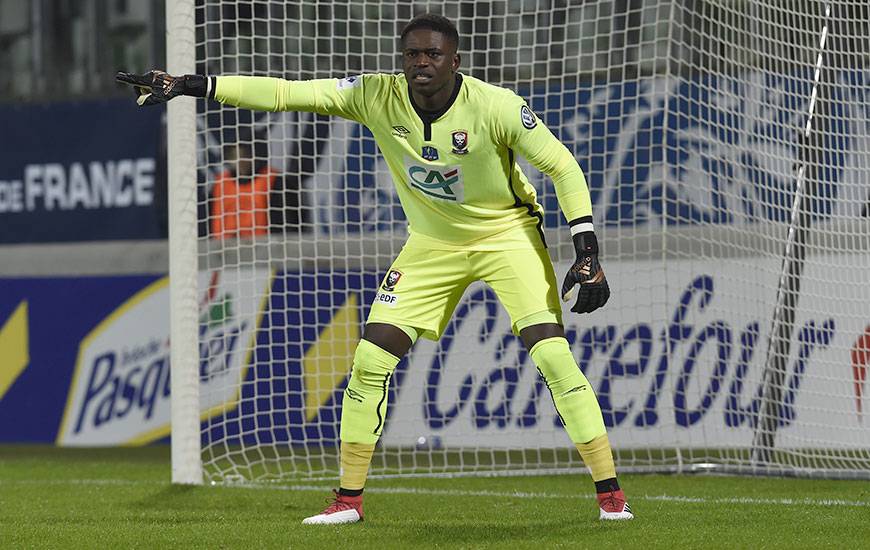 Auteur de deux parades décisives dans les dernières minutes contre Lyon après avoir détourné pas moins de six tirs au but lors des deux séances face au Canet et Metz, Brice Samba a pris une part prépondérante dans le parcours du SMC.