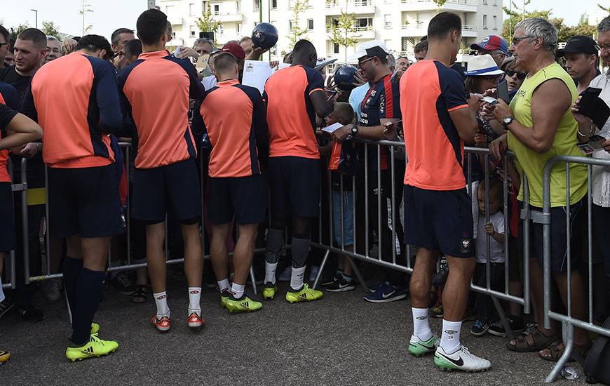 Après la séance délocalisée au stade Claude-Marin à Thaon mercredi après-midi, les Caennais effectueront une séance de dédicaces.
