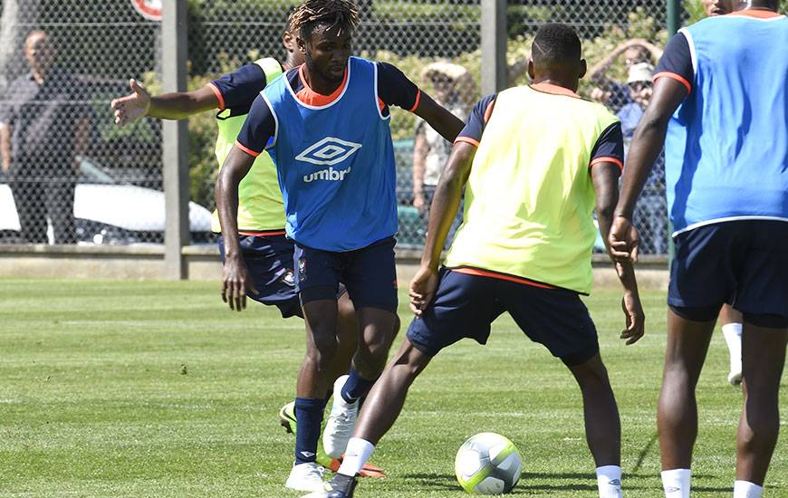 Avec les Diables Rouges congolais, Durel Avounou était titulaire contre le Bénin.