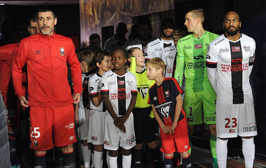 Le Stade Malherbe du capitaine Julien Féret se rendra au Roudourou pour défier l'En Avant de Jimmy Briand samedi 10 février. Coup d'envoi à 20 heures.