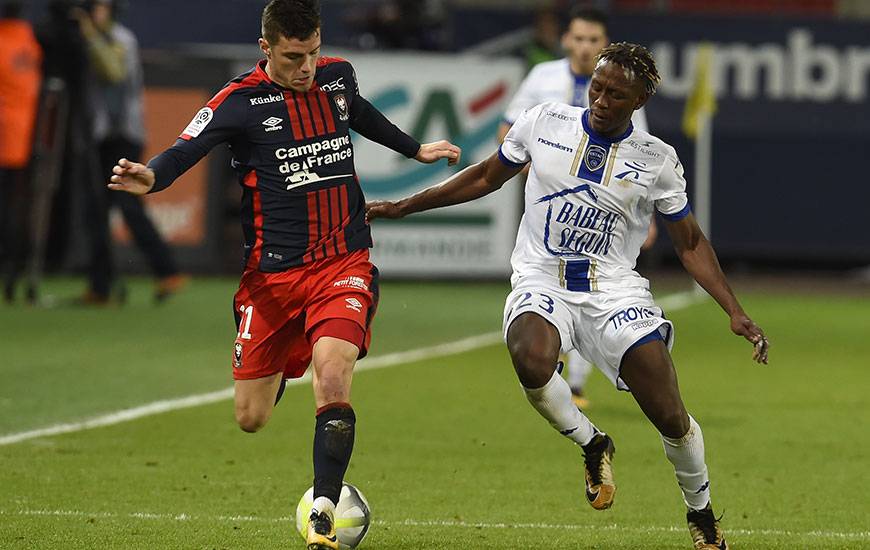 Le Stade Malherbe de Frédéric Guilbert se déplacera sur la pelouse du stade de l'Aube pour défier l'Estac de Charles Traoré samedi 28 avril. Coup d'envoi à 20 heures.