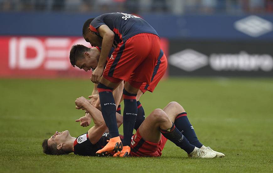 Contre Monaco, Ivan Santini - ici, félicité par Ronny Rodelin et Jessy Deminguet - a inscrit son 26e but en Ligue 1 avec le Stade Malherbe. L'avant-centre croate a rejoint Xavier Gravelaine.