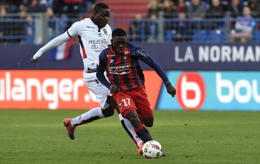 Adversaire la saison dernière, Jean-Victor Makengo et Mario Balotelli sont désormais coéquipiers sous le maillot niçois.