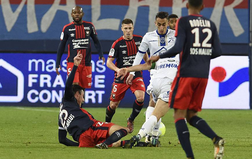 Auteur "d'une bonne semaine d'entraînement" selon son coach Jean-Louis Garcia, Saïf-Eddine Khaoui réintègre le groupe troyen pour la réception du Stade Malherbe.