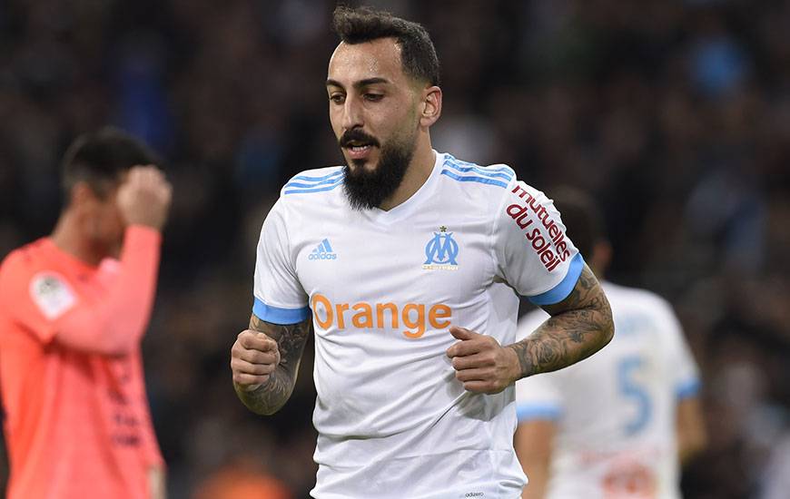 Touché à une cuisse lors de son échauffement avant d'entrer contre Strasbourg, mardi soir, Konstantinos Mitroglou a pourtant été convoqué dans le groupe marseillais.