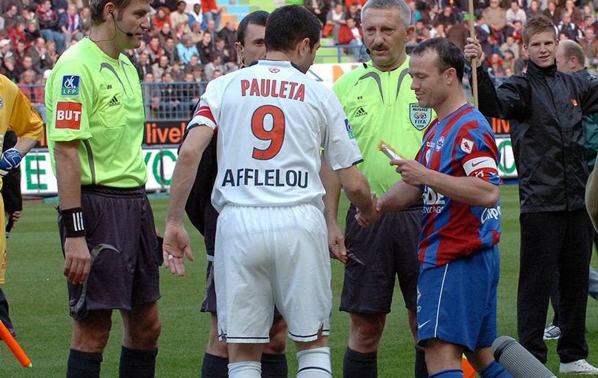 Le dernier succès caennais aux dépens du PSG remonte à dix ans quasiment jour pour jour. Le 19 avril 2008, le club normand avait étrillé 3-0 les coéquipiers de Pedro Miguel Pauleta avec des buts d'Anthony Deroin, Reynald Lemaître et Yoan Gouffran.