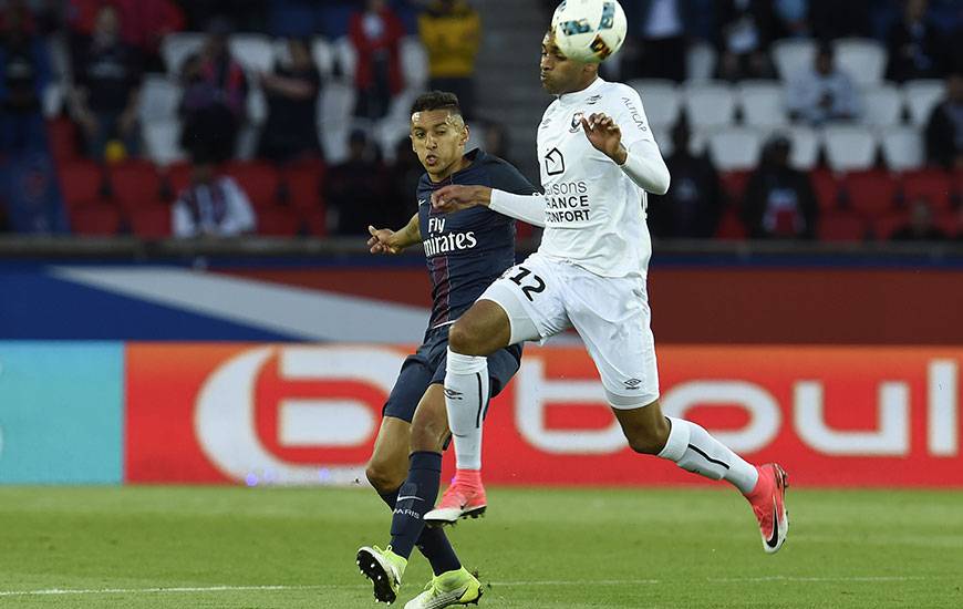 La saison dernière, un but dans les arrêts de jeu de Ronny Rodelin contre le PSG de Marquinhos avait offert le maintien au Stade Malherbe au soir de la 38e et dernière journée.