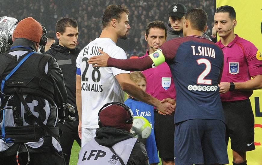 La confrontation entre le Stade Malherbe de Damien Da Silva et le PSG de Thiago Silva sera retransmise en intégralité sur beIN Sports 2. Coup d'envoi à 21 heures.