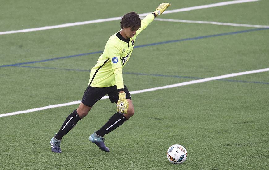 En première période, Yassine Gueddar a détourné un penalty permettant à son équipe de préserver ses cages inviolées.