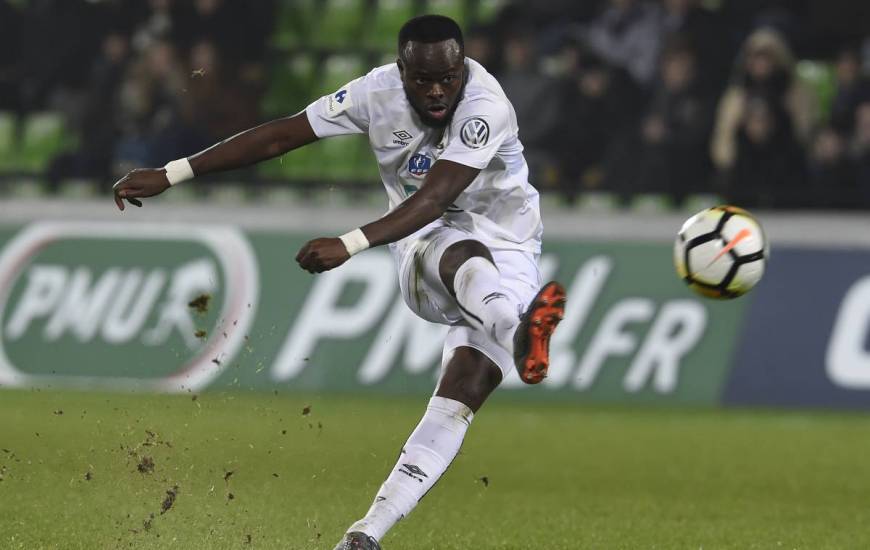 Pour sa première dans le groupe cette saison, Ismaël Diomandé pourrait se retrouver titulaire en défense centrale