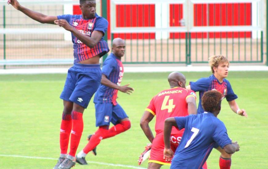 Brice Tutu a inscrit le premier but de la rencontre, l'attaquant de l'équipe réserve est aussi entré en jeu 30 minutes le lendemain avec l'équipe professionnelle face à l'EA Guingamp