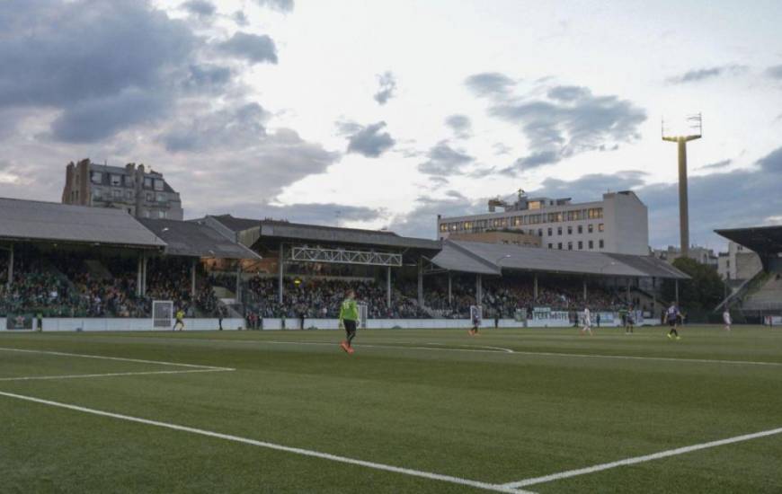 La dernière fois que le Stade Malherbe s'est déplacé sur la pelouse de Bauer, c'était lors de la saison 1995/1996, en Ligue 2