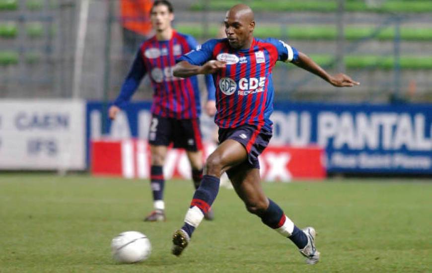 Formé au Stade Malherbe Caen et ancien capitaine des "rouge et bleu", Ronald Zubar sera présent sur la pelouse de d'Ornano avant la rencontre face à l'OL