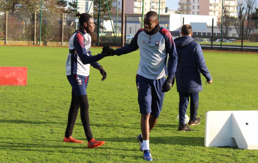 Romain Genevois et Prince Oniangué ont participé ensemble à une séance avec le kinésithérapeute ce matin