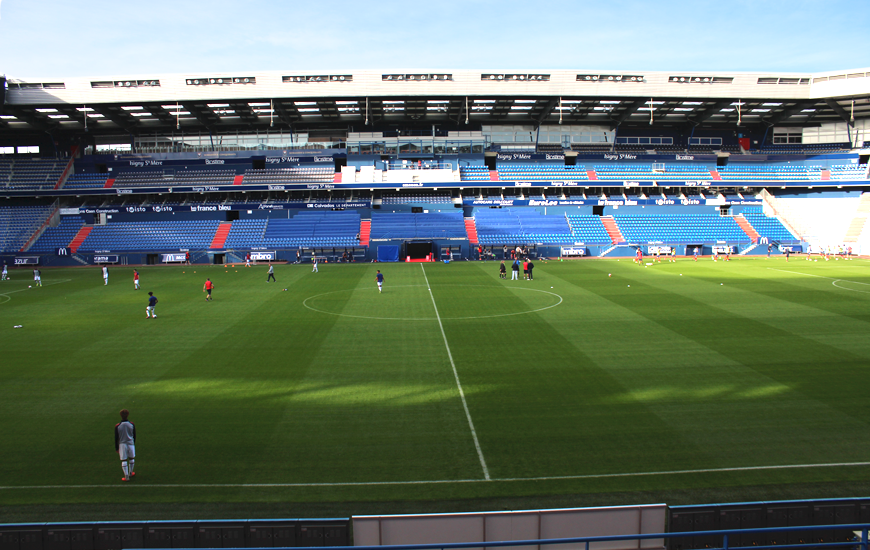 Opposition contre l'équipe réserve au Stade Michel d'Ornano