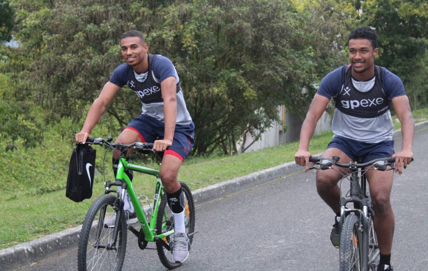 Reprise de l'entraînement prévue cet après-midi à 15h après un week-end de deux jours pour Alexander Djiku, Yoël Armougom et le reste des joueurs de Fabien Mercadal