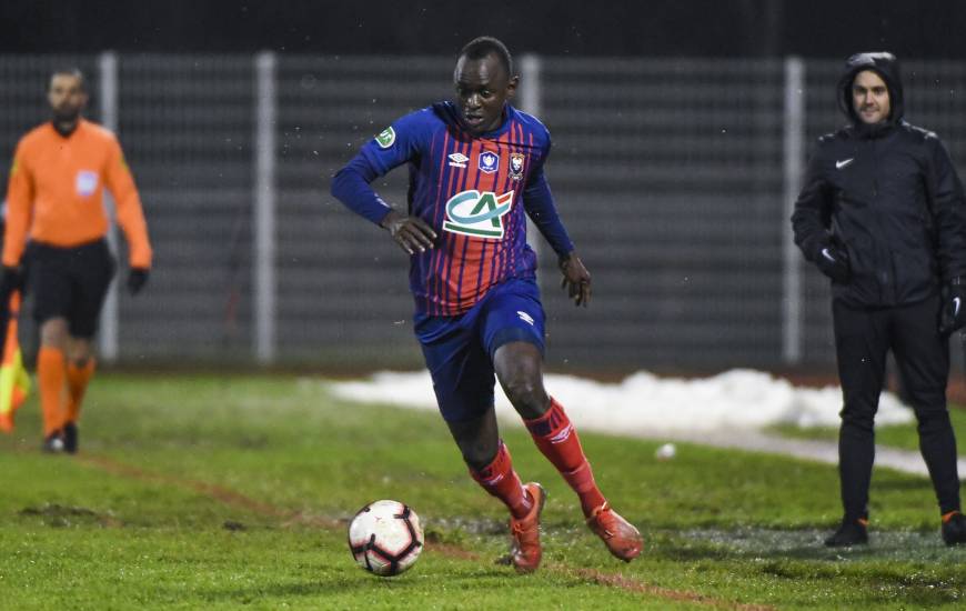 Adama Mbengue et le Stade Malherbe tenteront d'obtenir leur billet pour les 1/4 de la Coupe de France sur la pelouse de Furiani mardi soir