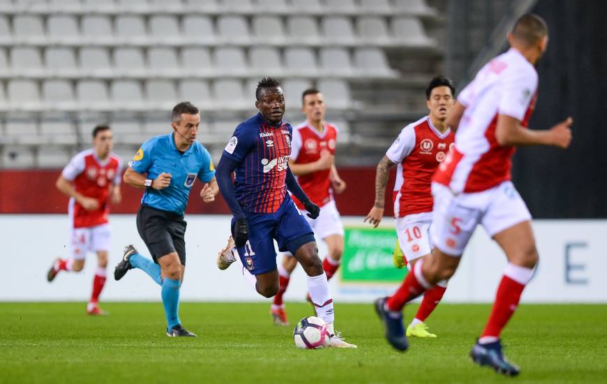 Casimir Ninga et les caennais ont ramené un point lors du dernier déplacement sur la pelouse du Stade de Reims