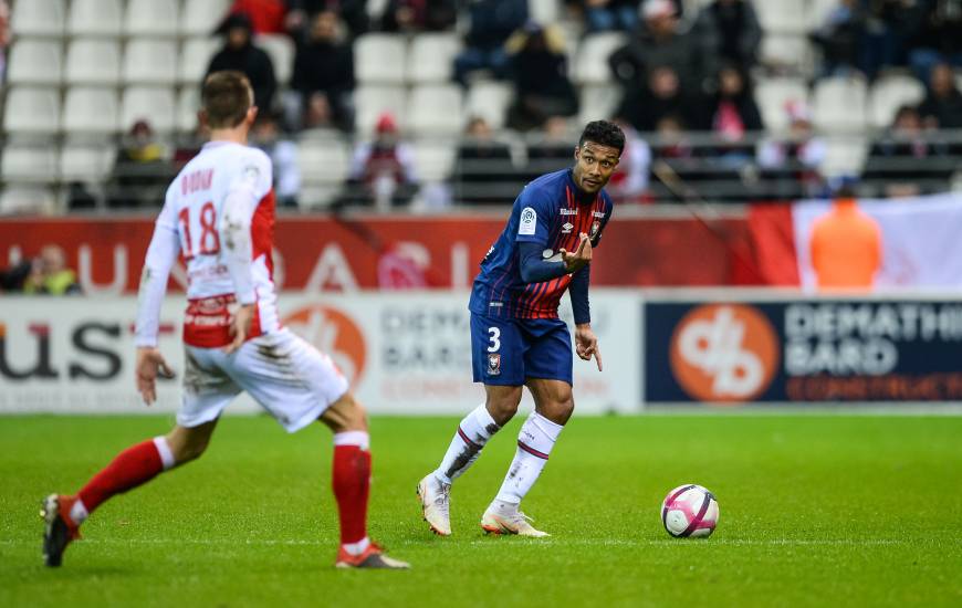 De nouveau aligné à gauche, Yoël Armougom s'est montré décisif, à l'origine des deux buts du Stade Malherbe