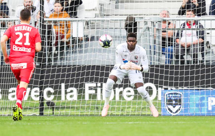 Brice Samba s'est montré décisif en fin de rencontre en stoppant la frappe dans les 6 mètres de François Kamano