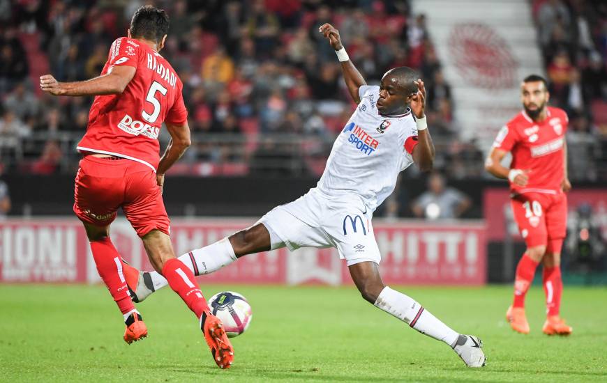 Le Stade Malherbe Caen a obtenu sa seule victoire à l'extérieur cette saison sur la pelouse du Dijon FCO (0-2) début septembre