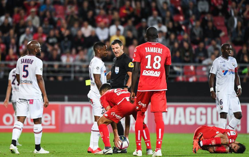 Nicolas Rainville était au sifflet pour la seule victoire du Stade Malherbe Caen à l'extérieur cette saison, sur la pelouse du Dijon FCO