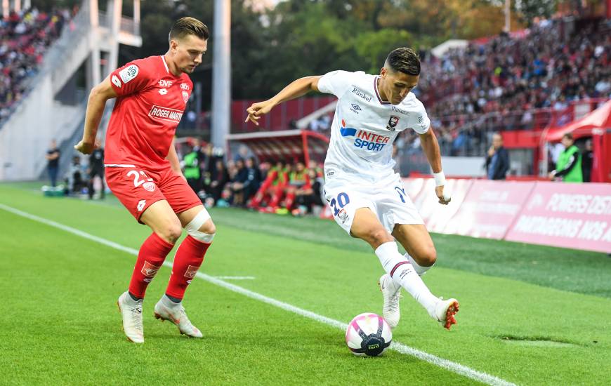 Fayçal Fajr et le Stade Malherbe tenteront d'accéder aux 8es de la Coupe de la Ligue BKT ce soir sur la pelouse du Dijon FCO