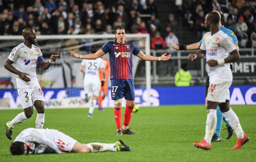 Enzo Crivelli et le Stade Malherbe concèdent un quatrième revers en autant de matchs ce soir sur la pelouse de La Licorne