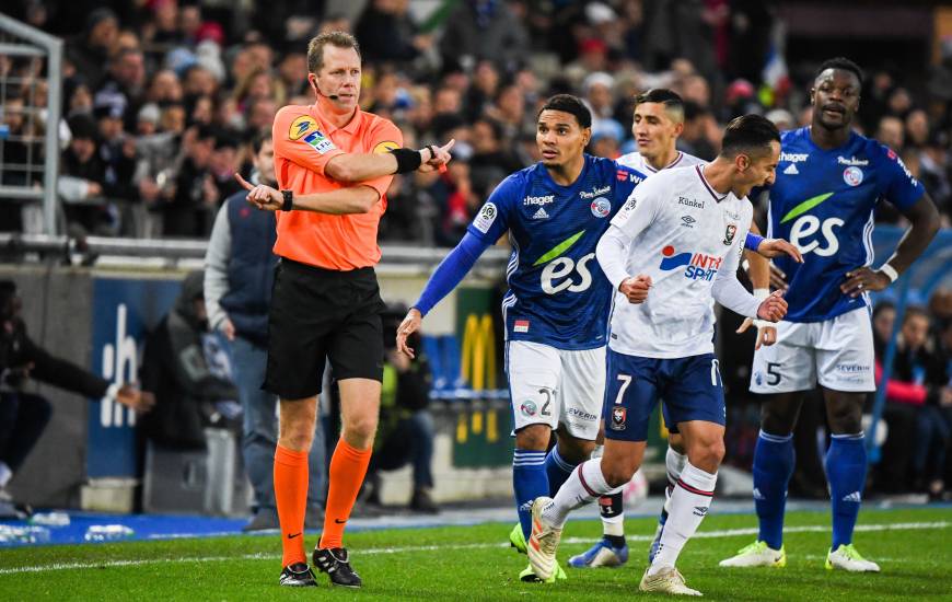 Olivier Thual était au sifflet lors du match nul obtenu sur la pelouse du RC Strasbourg (2-2)