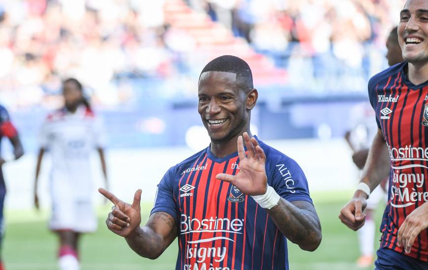 Tout comme Enzo Crivelli et Yacine Bammou, Claudio Beauvue a inscrit deux buts pour le Stade Malherbe cette saison