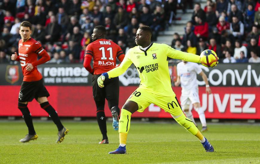 Brice Samba s'est montré décisif à plusieurs reprises pour éviter aux rennais de prendre plus le large dans cette rencontre