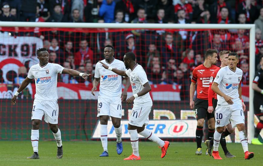 La joie de Casimir Ninga et Ismaël Diomandé après l'ouverture du score de l'attaquant caennais à la 20e minute