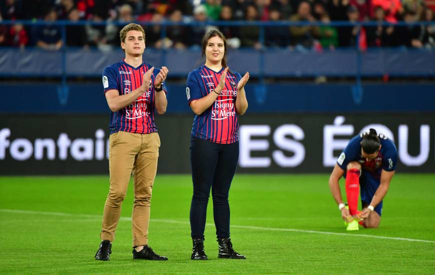 Barnabé Heslouis (à gauche sur la photo) avait donné le coup-d'envoi de la rencontre face à l'EA Guingamp à d'Ornano