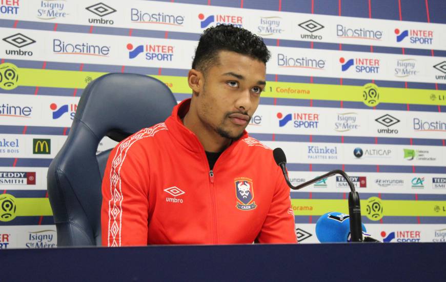 Yoël Armougom devrait retrouver sa place de titulaire après s'être assis sur le banc de touche lors de la qualification en Coupe de France