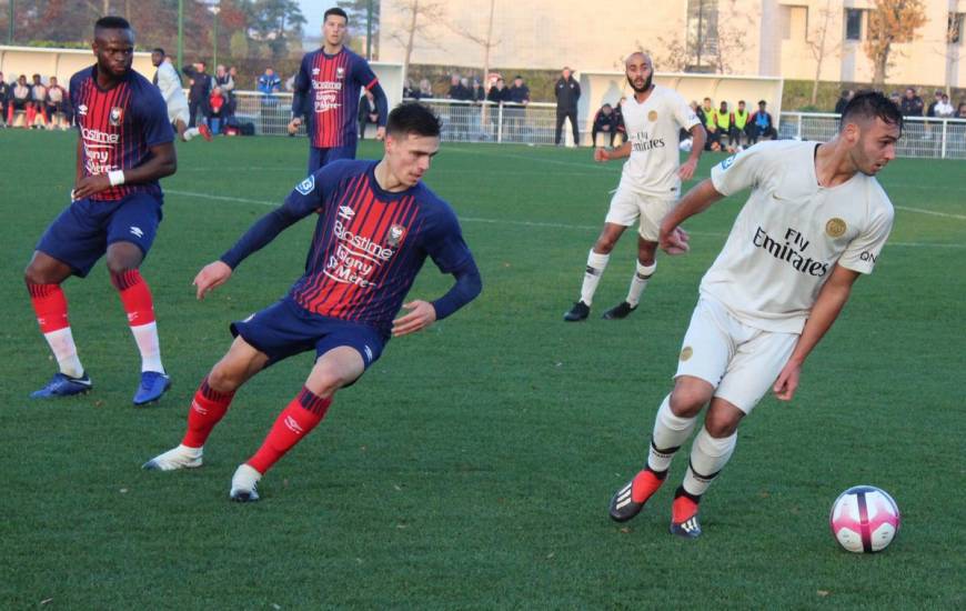 Stef Peeters, Ismaël Diomandé et Jessy Deminguet lors du match amical contre la réserve du Paris SG