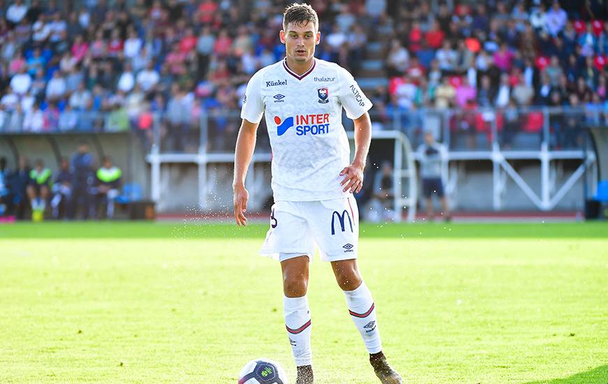 Valentin Voisin aura effectué une partie de la préparation avec le Stade Malherbe Caen, on le retrouve ici lors du Trophée des Normands face au Havre AC