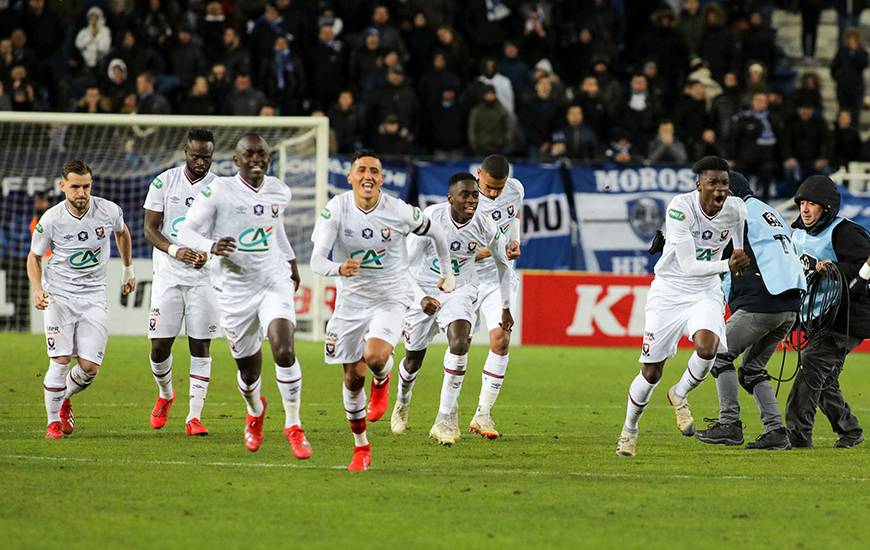 La joie des joueurs du Stade Malherbe Caen après la qualification pour les quarts de la Coupe de France 