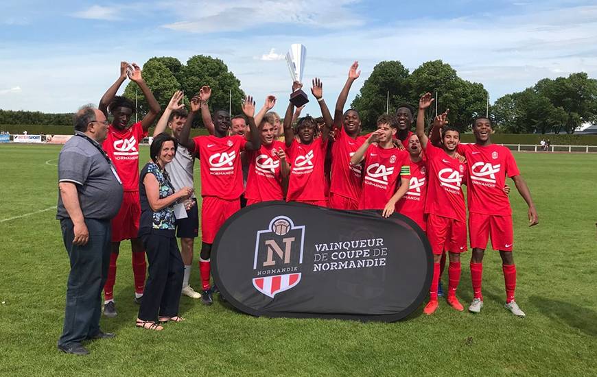 Les U18 du Stade Malherbe Caen ont remporté la Coupe de Normandie hier après-midi face aux havrais sur la pelouse d'Argentan