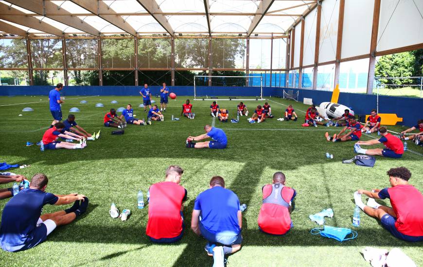 Après trois semaines de préparation, les joueurs du Stade Malherbe Caen effectueront leur premier match amical samedi 