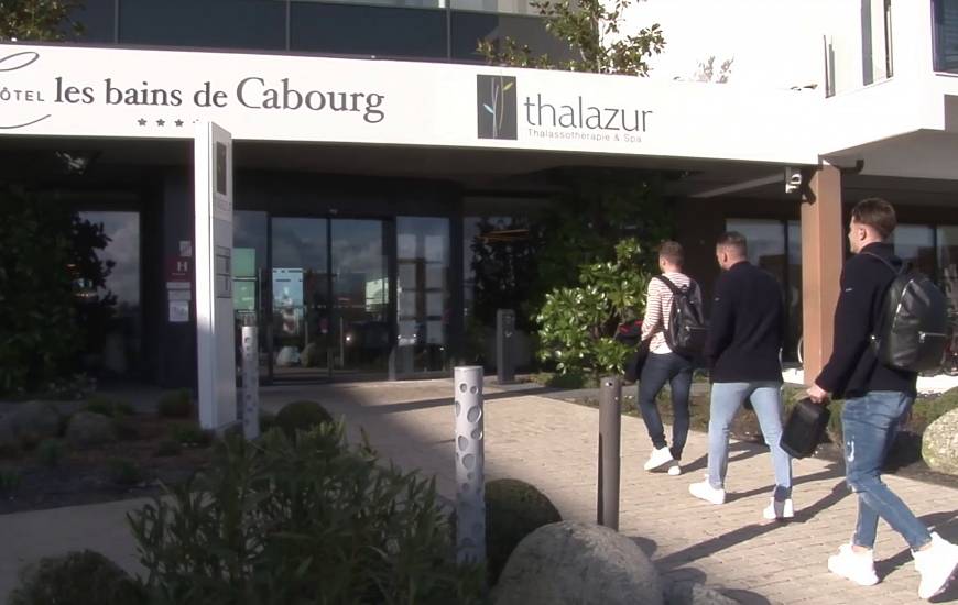 L'arrivée de Jan Repas, Anthony Gonçalves et Hugo Vandermersch chez notre partenaire Thalazur à Cabourg