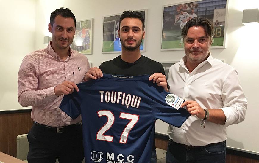 Azzeddine Toufiqui s'est engagé hier soir avec le Stade Malherbe Caen pour les trois prochaines saisons avant la rencontre face au Havre AC