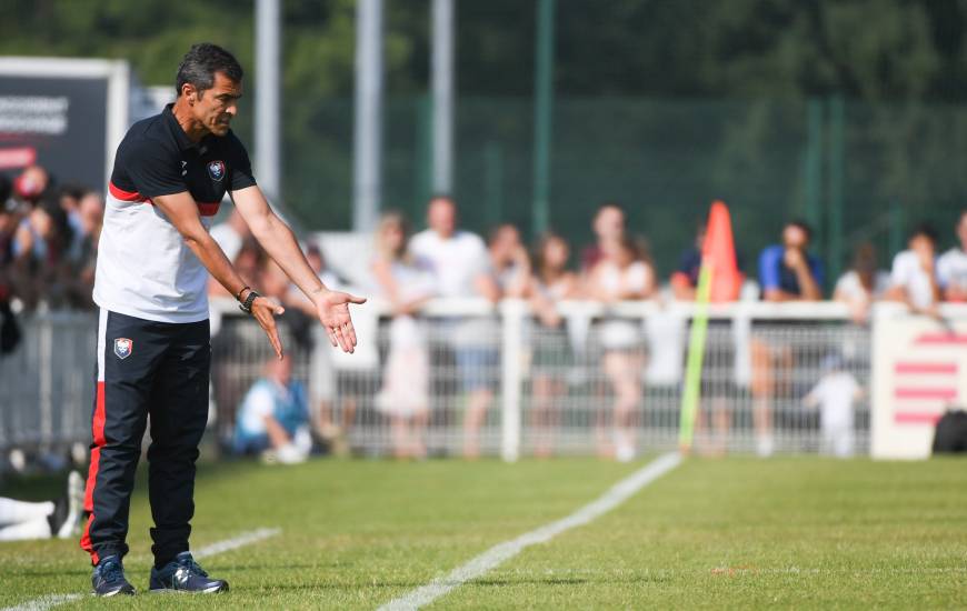 Les joueurs de Rui Almeida disputent leur dernier match amical face au Mans FC ce soir à Dives / Mer