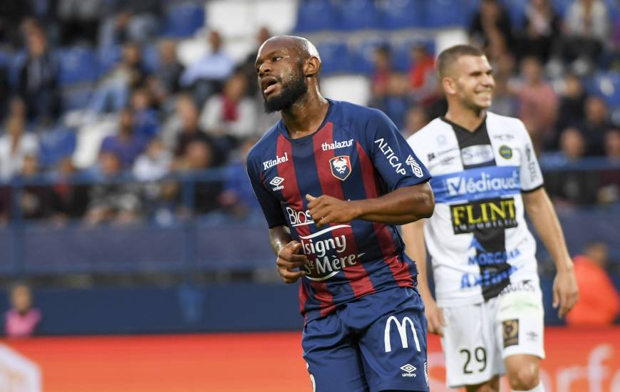 Auteur de deux buts depuis le début de saison, Baisama Sankoh fait partie de la sélection de joueurs pour le trophée du joueurs du mois Künkel